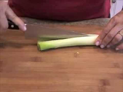 how to clean a leek