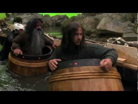 Bilbo - Voici la sixième vidéo du tournage de Bilbo le hobbit. Elle a été mise en ligne par Peter Jackson, le 6 Juin 2012. Plus d'infos: www.BILBOLEHOBBIT.skyrock.com/