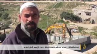 الاحتلال يهدم مساكن فلسطينية ببلدة الزعيم شرق القدس الاحتلال يهدم مساكن فلسطينية ببلدة الزعيم شرق القدس