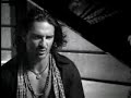Letra de la cancion Acompaname a estar solo english - Ricardo arjona