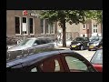 Verwoeste stad, waterballonnen bombardement