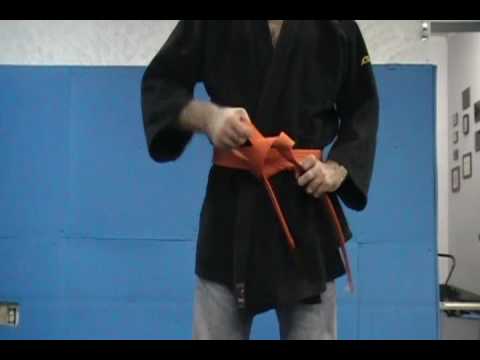 how to tie a kickboxing belt