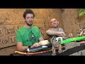 GiedRé dans J'irai loler sur vos tombes ! qui nous chante pour notre plus grand plaisir 