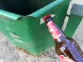 Jak otwiera? piwo o pewnego rodzaju ?mietniki