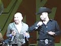 Larry Hernandez y Roberto Tapia