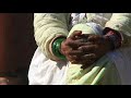 here's a double flavored video: the flavor of kathmandu, the mythic; the flavor of nepali food, to be eaten by the handful. 

[music : mango gadzi]