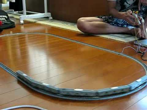 鉄道模型をGainerと加速度センサで動かす。