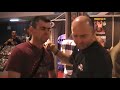 autentica explosion entre dos cracks:
- �pierre, sabes quien �ste?.
una pasada, vaya cara que pone el sr.woodman!!!!