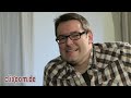 Farid Bang erzählt bei Clixoom was er von der deutschen Rapszene hält, wie er berühmt geworden ist und wie er zu anderen Rappern steht!