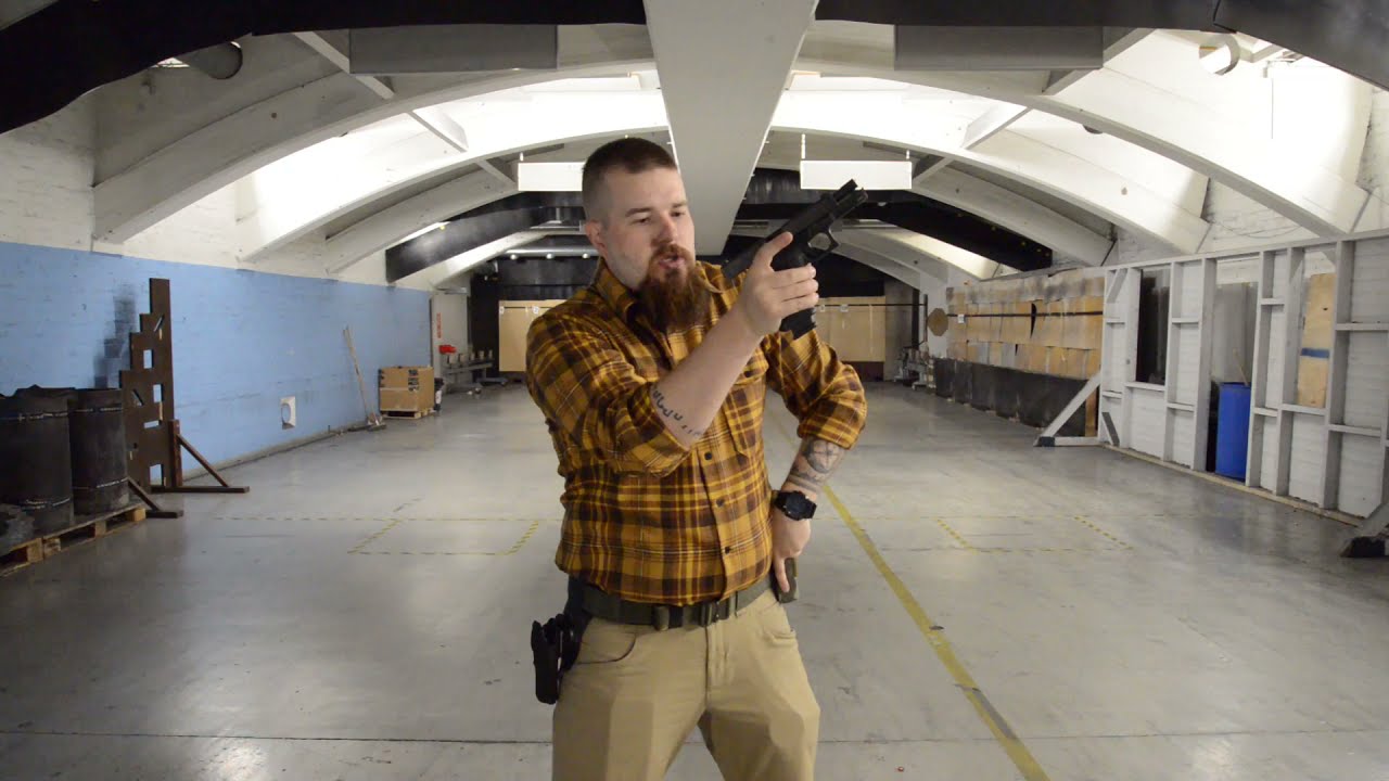 Pistoolin lipas jumissa?