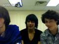 JOE sings Souji Boy!!Nick talks to the fans!!Kevin can drive