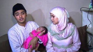 Ricky Harun dan Herfiza Gelar Acara Aqiqah -  Hot Shot 23 November 2014