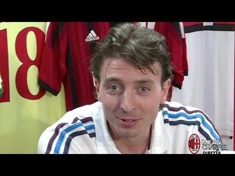 Riccardo Montolivo a Casa Milan | AC Milan Official Riccardo Montolivo a Casa Milan | AC Milan Official