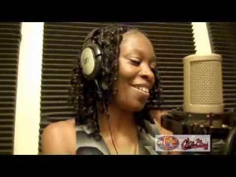 Choc Mami - Behind the scenes studio session for Latin World DJ