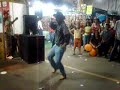Bobby Larios bailando Cachibombom