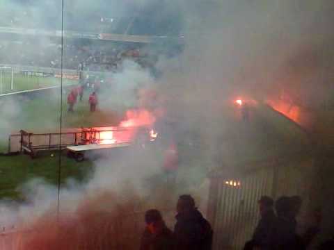 Fumigènes lors du PSG – Montpellier
