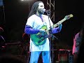 ziggy marley performing his song 'true to myself' live in savannah, georgia for the savannah college of art and design graduation. he performed at forsyth park. 

video was taken using a canon g7 at max zoom (6x) and i tried using the digital zoom (you can tell when i do that - quality goes down). the quality after i converted with my divx converter is not as good as it was prior to the conversion. 

hope you enjoy it