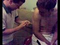 yo poniendome la vacuna