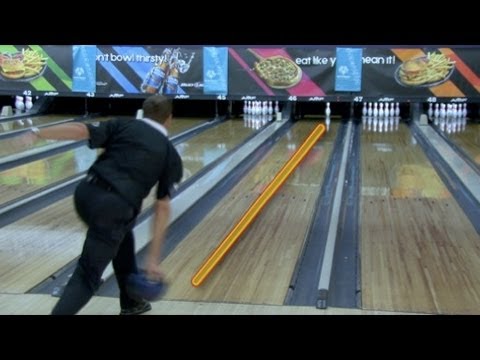 how to properly throw a bowling ball