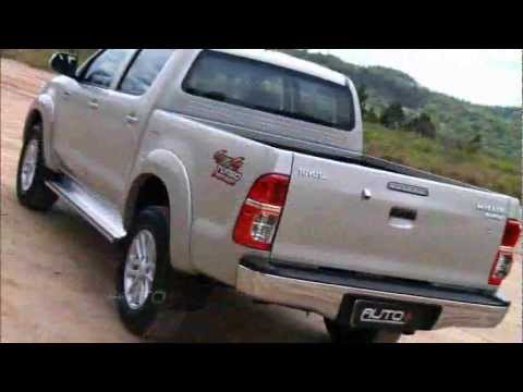 HILLUX - De olho no que as concorrentes estão preparando para o ano que vem, a Toyota decidiu de adiantar e lançou a nova reestilização da sua picape Hillux.