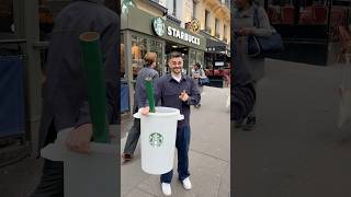 Est-ce que Starbucks remplira mon gobelet XXL ?