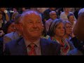„Großartig! Das ist die Rede eine Revolutionsführers.“ sagt der erste Kommentar bei YouTube: http://t.co/aovY8BgW #Anschauen! #ErwinPelzig