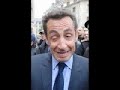 bourgeois

une grosse envie d'violence quand j'vois leur classe d'en bas
des fils de riches trop tendres qui sucent le csa
une humeur aussi violente contre ces fils � papa
un doigt en r�compense de la rue qui se fache

bourgeois! entend retentir nos pas
bourgeois! hou hou
bourgeois! haine du prol�tariat
car on s'en fou de toi, haha
merci � ton papa

entend nos doc's craquantes pr�tent � faire des d�g�ts
dressons nos poings devant l'satin de leurs draps
une humeur aussi violente contre ces fils � papa
des hommes bien trop femmes qu'adulent sarko dis toi

bourgeois! entend retentir nos pas
bourgeois! hou hou
bourgeois! haine du prol�tariat
car on s'en fou de toi, haha
merci � ton papa

trop d'efforts rien en �change
pour notre classe d'en bas
bourgeois il est temps qu'�a change
enferme toi dans ta cave
une �meute se fait entendre
de la masse des parias
fils de bourgeois tu te cambres
le peuple d�tr�ne les rois

bourgeois! entend retentir nos pas
bourgeois! hou hou
bourgeois! haine du prol�tariat
bourgeois! hou hou
bourgeois! non nous ne craquerons pas
bourgeois! hou hou
bourgeois! haine du prol�tariat
car on s'en fou de toi, haha
merci � ton papa