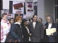 depuis 15 ans, les ra�liens du qu�bec ont accumul� bon nombre de discriminations qui sont ici pr�sent�es en un dossier fort �toff�: incitations � la haine, agression physique, d�rision et m�pris � la t�l�vision d'�tat, insultes publiques, absence de rigueur de d'�thique journalistique, violation de la vie priv�e, vandalisme, interdiction d'entrer dans un lieu public, atteinte � la libert� d'expression, censure,  expulsions, violation de la charte des droits et libert� et de nombreuses plaintes rejet�es.

tous ces gestes d�cris ci-haut pos�s contre le mouvement ra�lien ont eu les cons�quences suivantes sur ses membres; emplois perdus, de gardes d'enfants retir�es, de ruptures de contrats professionnels, de d�nis de justice, d'ostracisme, d'insultes, de diffamations et d'injures publiques, d'agressions verbales et physiques, dans tous les cas pour l'explicite et avou� motif qu'ils sont ra�liens et parce qu'un climat m�diatique et politique donne pleine licence � la n�gation de leurs droits au pr�texte qu'ils seraient membres d' �une secte dangereuse�.

�si on analyse tous ces articles et toute la gangue naus�abonde d�vers�e sur nous depuis des ann�es, on voit se dessiner un parfait parall�le avec ce qui s'est pass� dans les ann�es 30 et la mont�e de l'anti-s�mitisme. c'est ce que les sociologues d�clarent mais nul ne les entend�, expose daniel chabot, pr�sident du mouvement de r�sistance sociale aux conditionnements psychologiques cr��s par les m�dias et les pouvoirs m�diatiques (mor�comp).

difficile � croire? une image vaut mille maux! une vid�o en vaut des millions... et les faits vous sont expos�s ici, en images brutes afin que vous vous fassiez vous-m�me une id�e et que vous puissiez partager ces infos � tous vos contacts. la discrimination religion est plus pr�sente que jamais au qu�bec, vous ne pourrez plus dire 