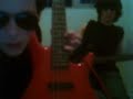 Duelo - Baixo x Guitarra
