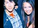 when the jonas brothers look you in the eyes!
