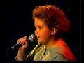 tenavat�hti reetta jakkula esitt�� levytyskappaleensa lapsen t�hden-konsertissa 1994.