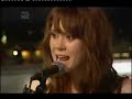 Kate Nash performing \"Mouthwash\" at Reading 2007