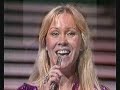 Agnetha Faltskog  Om Tarar Vore Guld

If Tears Were Gold
The birds sing, flowers are in bloom
Everything is just like it was before,
But you're not here, though I still remember you
I can't forget that I was once your wife.

How you can still miss someone!
I think of all the happy times,
How can a story as beautiful as ours
Suddenly come to an end after so many years?

I would have millions if tears were gold,
I can never forget you.
A little argument became our parting, it was all my fault
I'll never fall in love again.
I would have millions if tears were gold,
Now i'm just a friend.

Is there any meaning for everything that's happened?
The questions I ask get no answer,
Why was fate so hard on the two of use?
Everything changed when I watched you go.

I would have millions if tears were gold,
I can never forget you.
A little argument became our parting, it was all my fault
I'll never fall in love again,
I would have millions if tears were gold,
Now i'm just a friend.