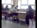 Amigos molestando al tipo equivocado