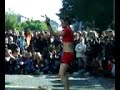 1. Mai 2007 in Berlin-Kreuzberg - Gay Jongleur