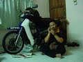 merempit di dalam rumah