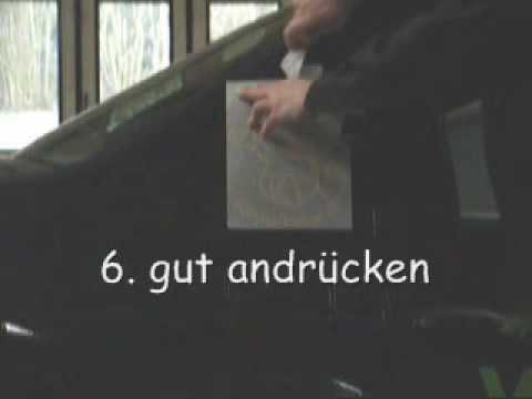 Babyaufkleber verkleben - Autoaufkleber aufkleben