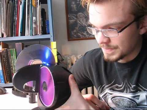 how to properly clean a dvd disc