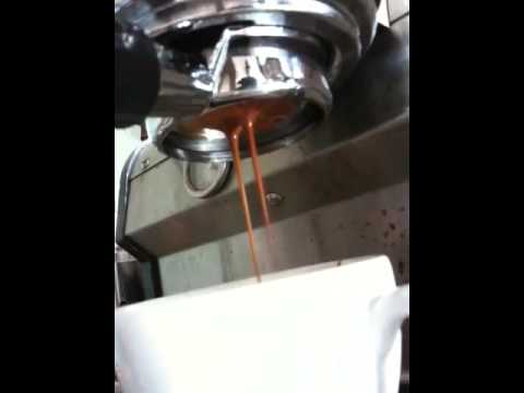 Starbucks Barista Uses Slayer Espresso Machine Starbucks Barista Uses Slayer Espresso Machine