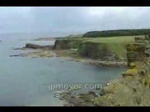 Scotland travel: Tantallon Castle pan