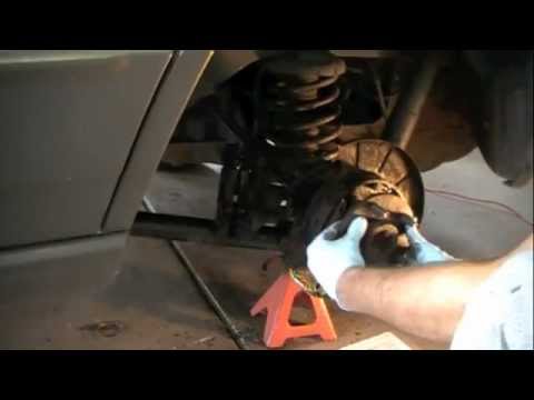Jeep Grand Cherokee WJ Axle Seal Replacement