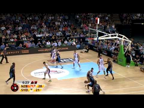 Breakers - Sydney Kings V NZ Breakers Game 1 2013 semi finals.
