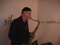 mouthpiece exercises for saxophone and clarinet are one of the best methods to continually improve the sound. furthermore, one can train the embouchure, the breathing and the articulation optimally. daily exercises -- 5 minutes are enough -- are the key to a higher level of sound and intonation on the instrument. through mouthpiece exercises you train exactly those muscles that are crucial to the playing of a saxophone or a clarinet: for the sound, for the intonation, for special effects as vibrato or bending, for high tones (high notes, top tones, altissimo, flageolettes). for beginners and for advanced players. for classic music, blues, soul, funk rock or folk.

how can we understand this? sound production, sound, sonority, and above all personal expressiveness, are controlled individually out of the throat and the oral cavity. therefore the lips, the tongue, the palatine, the larynx, the vocal cords and breathing play a vital role (voicing). the interaction of all these aspects is complex and it is quite unexplainable how you can produce certain tones and whole melodies like this. you do not deliberately notice the processes but you can feel them. it is crucial, therefore, that you can hear the results and remember the corresponding 