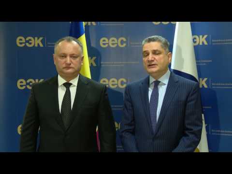 Игорь Додон встретился в Москве с Тиграном Саркисяном