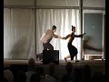 Primera actuació del grup de dansa bahà'í Artístik.El vendrell, 21 d'octubre de 2006.Aquest és el ball de la igualtat entre l'home i la dona.