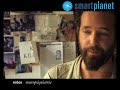 ***Puedes ver el programa entero en el blog de Redes: http://www.smartplanet.es/redesblog ***Cuanto más aprendemos sobre las enfermedades mentales más interrogantesaparecen sobre sus causas y más difícil resulta definirlas. Esta es una de las conclusiones más relevantes de la conversación que mantuvieron Eduard Punset y la neuropsiquiatra de la Universidad de Londres María Ron, que indaga las bases cognitivas y estructurales de la esquizofrenia.