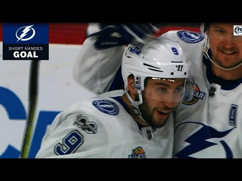 Video: Lightning’ Johnson beats Howard five-hole for shorthanded goal