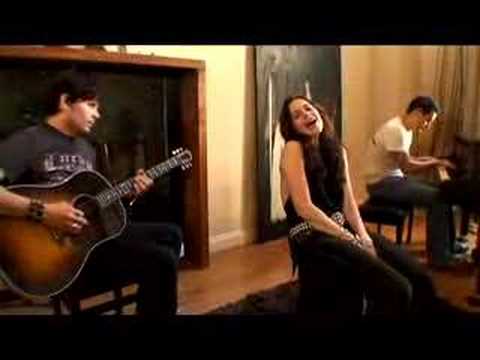 Kara DioGuardi Lost Video new idol judge Lyrics kara idol kara dioguardi songs Kara DioGuardi kara american idol idol judge kara american idol judges american idol 2009 Kara DioGuardi Lost Video picture