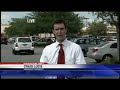 Thieves Distract Women To Steal Purses
