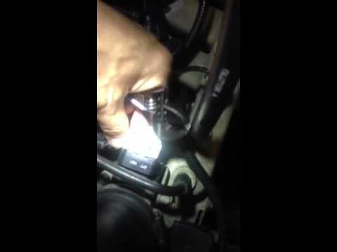 How to Change a Jeep 4.0L TPS Sensor